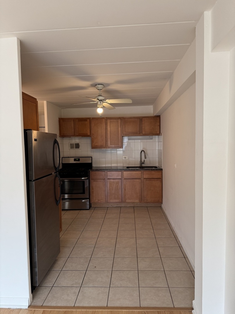 5906 North Sheridan Road, Unit 4F Chicago, IL 60660 - Photo 8 of 15