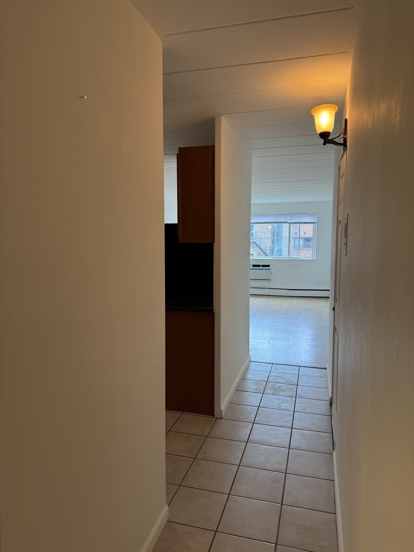 5906 North Sheridan Road, Unit 4F Chicago, IL 60660 - Photo 10 of 15