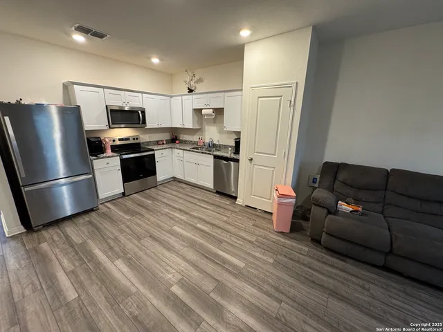 $1,795 | 7739 Fern Hollow, San Antonio, TX 78252