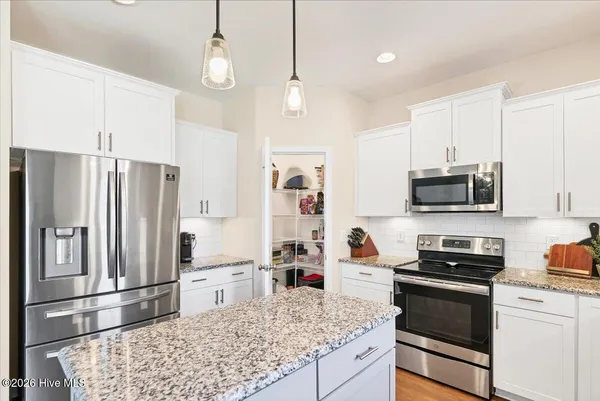 $2,600 | 1800 Deerberry Court, Aberdeen, NC 28315