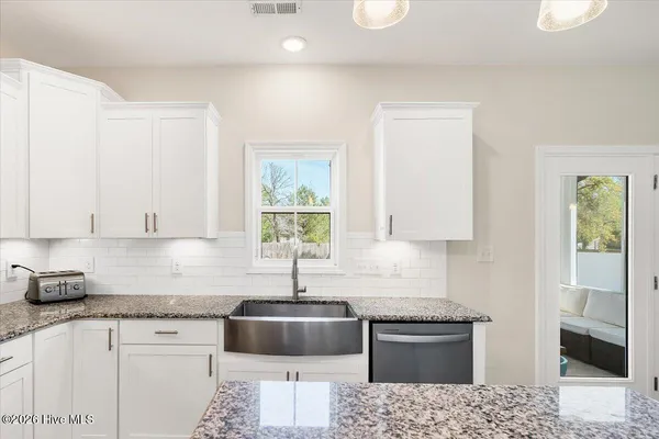 $2,600 | 1800 Deerberry Court, Aberdeen, NC 28315