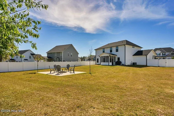 $2,600 | 1800 Deerberry Court, Aberdeen, NC 28315