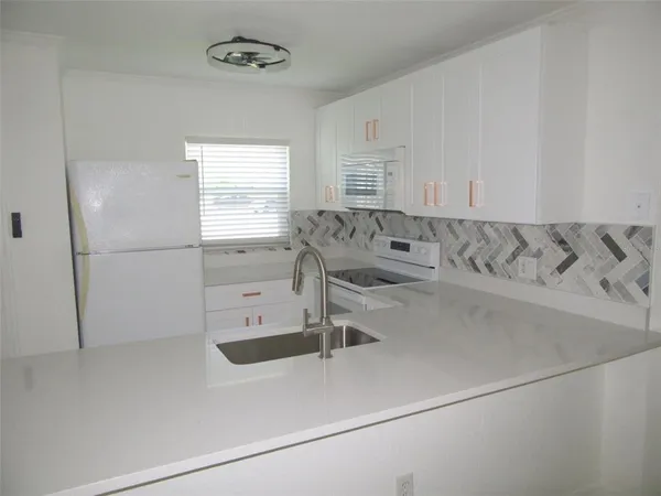 $1,400 | 25050 Sandhill Boulevard, Unit A1, Punta Gorda, FL 33983