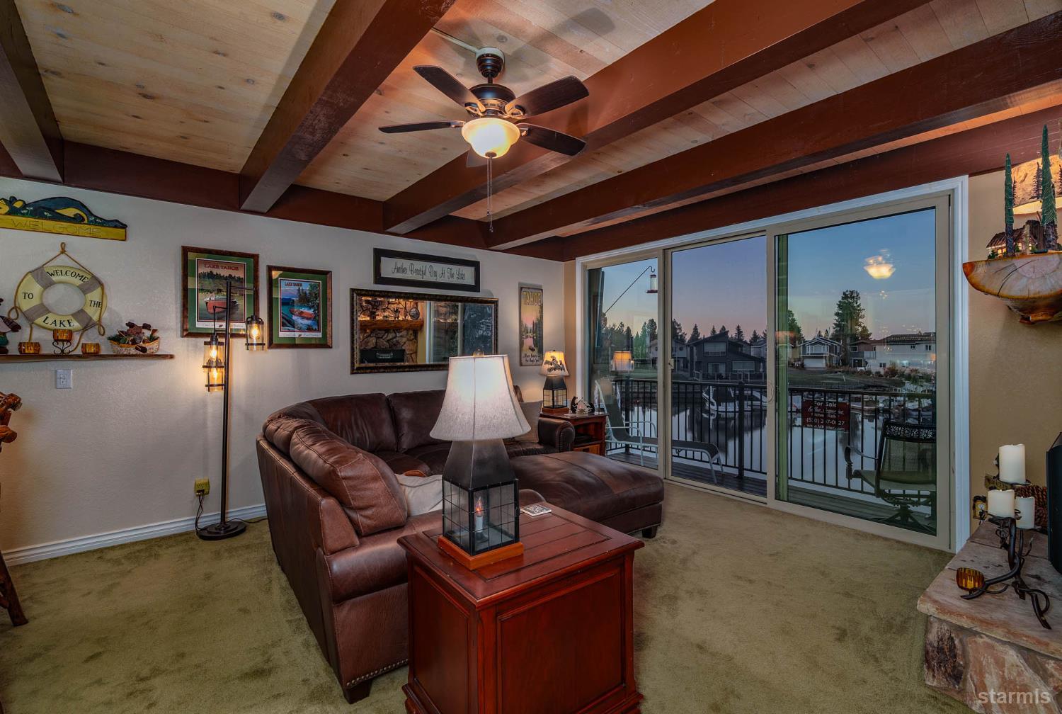 2031 Venice Drive, Unit 322 South Lake Tahoe, CA 96150 - Photo 22 of 38 a living room with furniture
