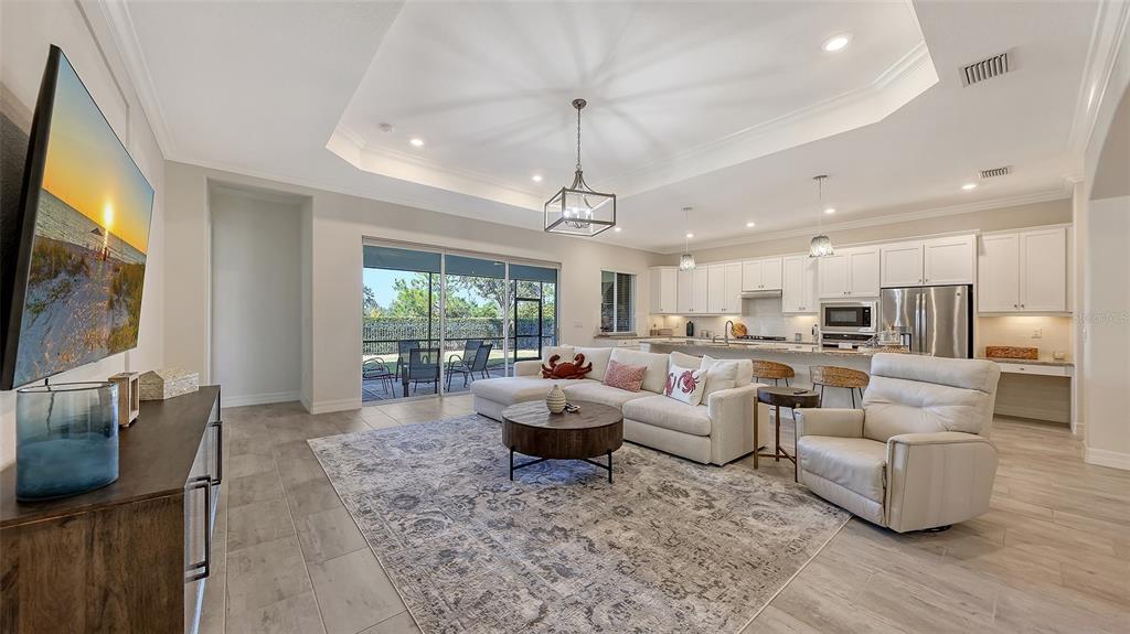 12115 Perennial Place Lakewood Ranch, FL 34211 - Photo 4 of 55