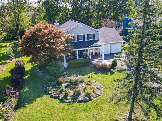 $875,000 | 18 Goodspeed Place, Skaneateles, NY 13152