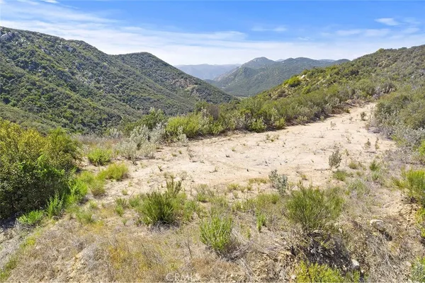 $149,900 | 2 La Cresta Highlands Circle, Murrieta, CA 92562