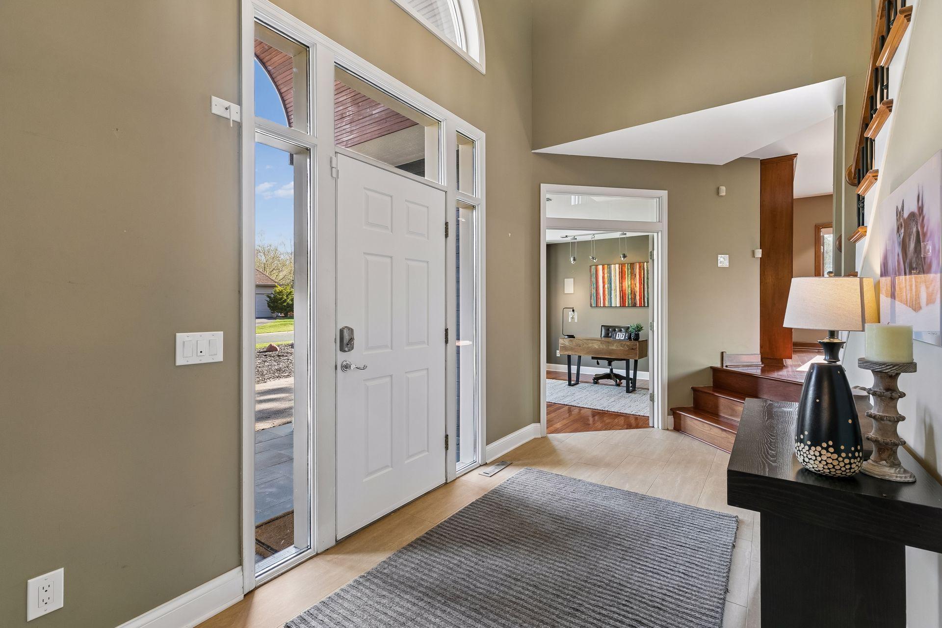 3820 Hunters Overlook Eagan, MN 55123 - Photo 5 of 62