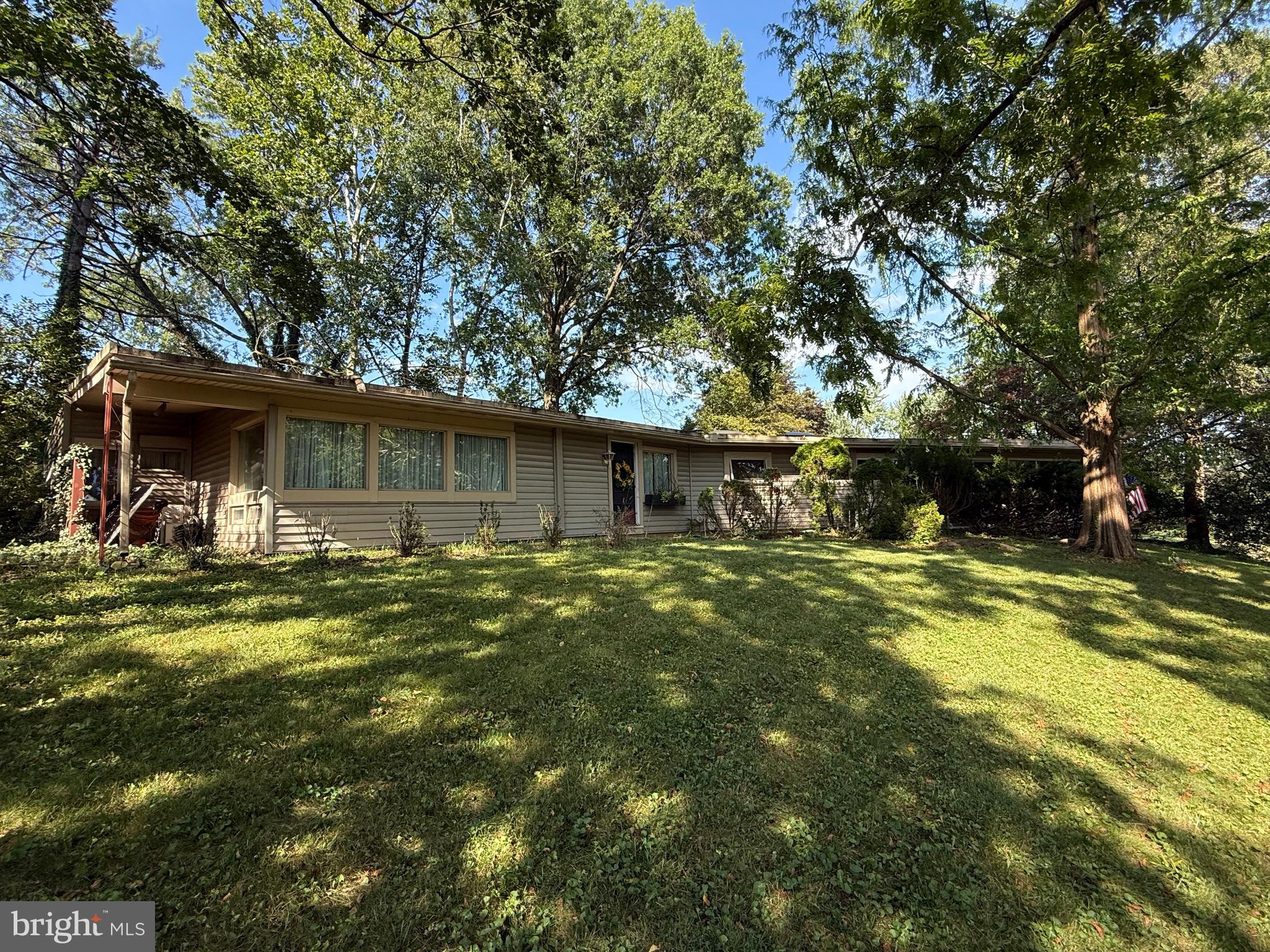 4300 Meadowcrest Road Harrisburg, PA 17112 - Photo 7 of 9 Front facing the street