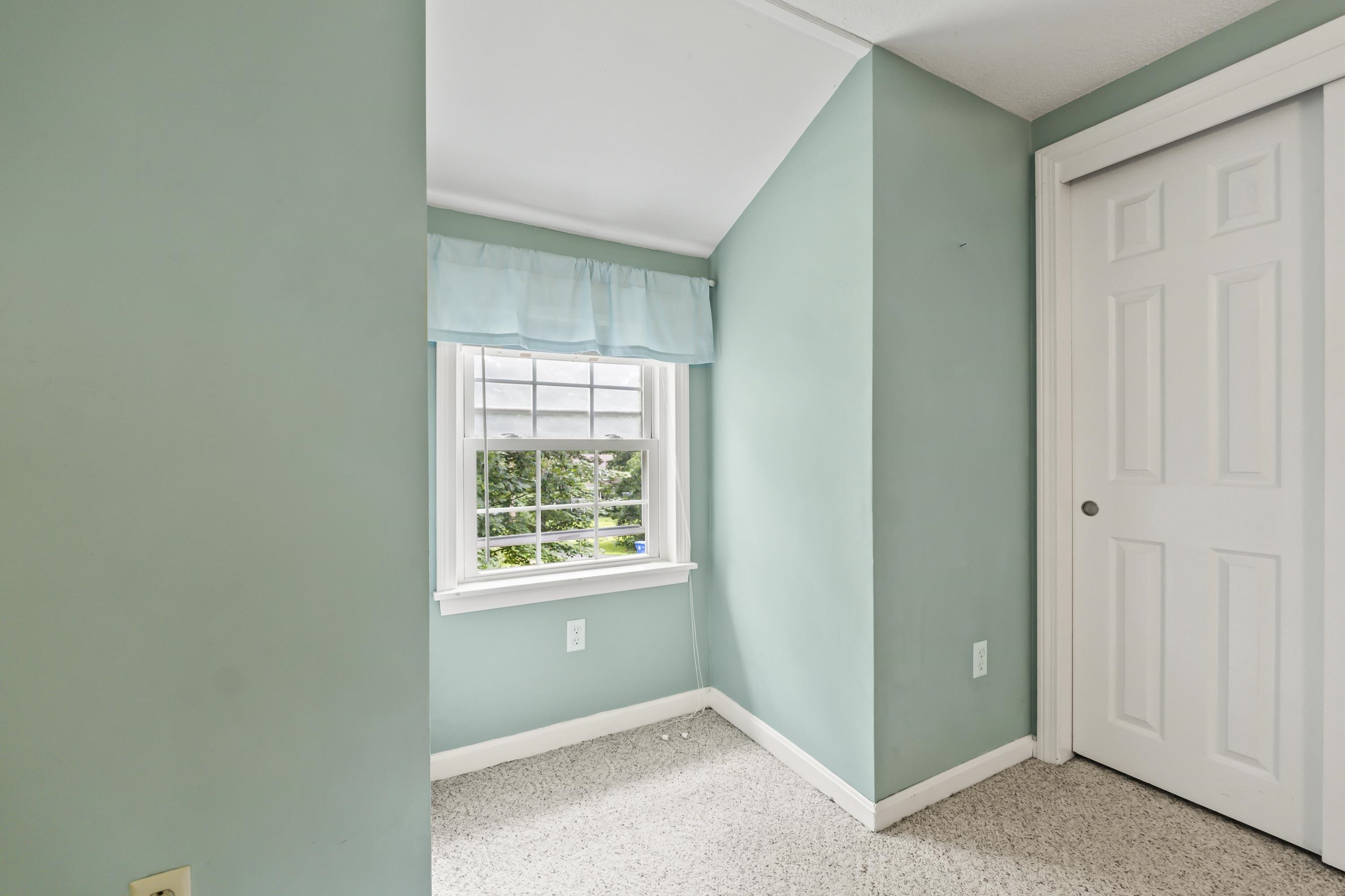 248 High Range Road Londonderry, NH 03053 - Photo 29 of 40