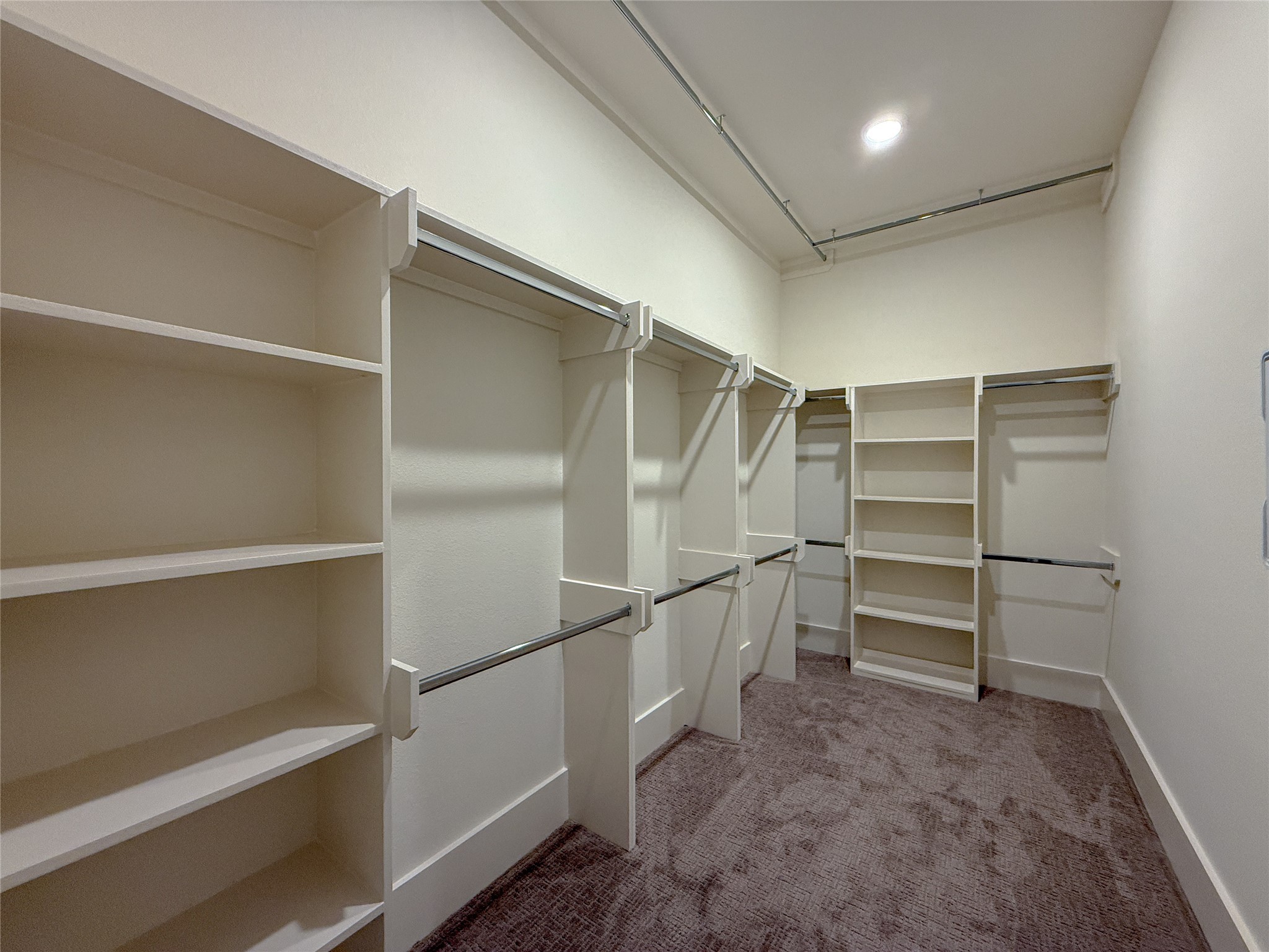879 Rachel Street, Unit D Houston, TX 77091 - Photo 18 of 29 a view of an empty walk in closet