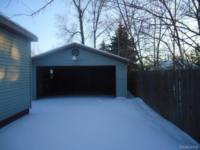 2968 Richfield Road Flint, MI 48506 - Photo 2 of 6 img2.1359481953.jpg