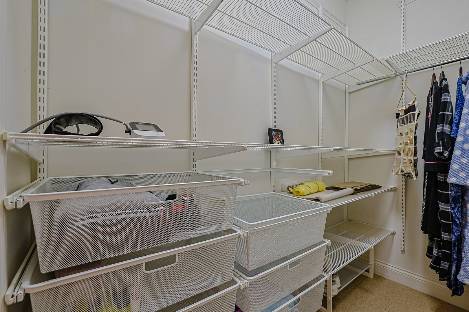 2700 Summit Drive, Unit 401 Glenview, IL 60025 - Photo 22 of 31 a utility room with dryer and washer