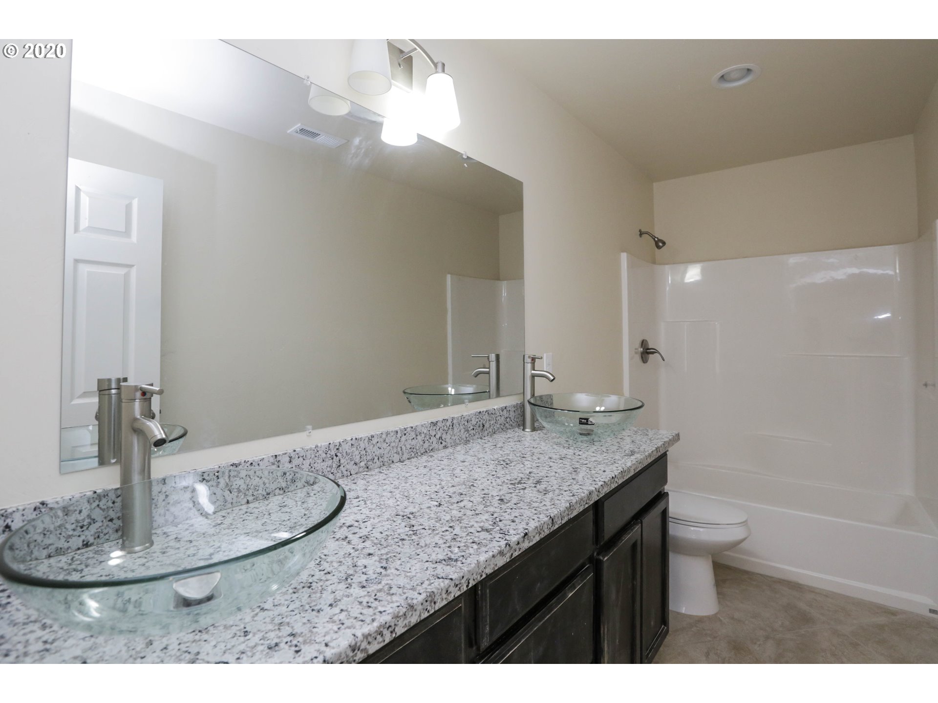 6681 Ivy Street Springfield, OR 97478 - Photo 14 of 26 Gallery Image 14
