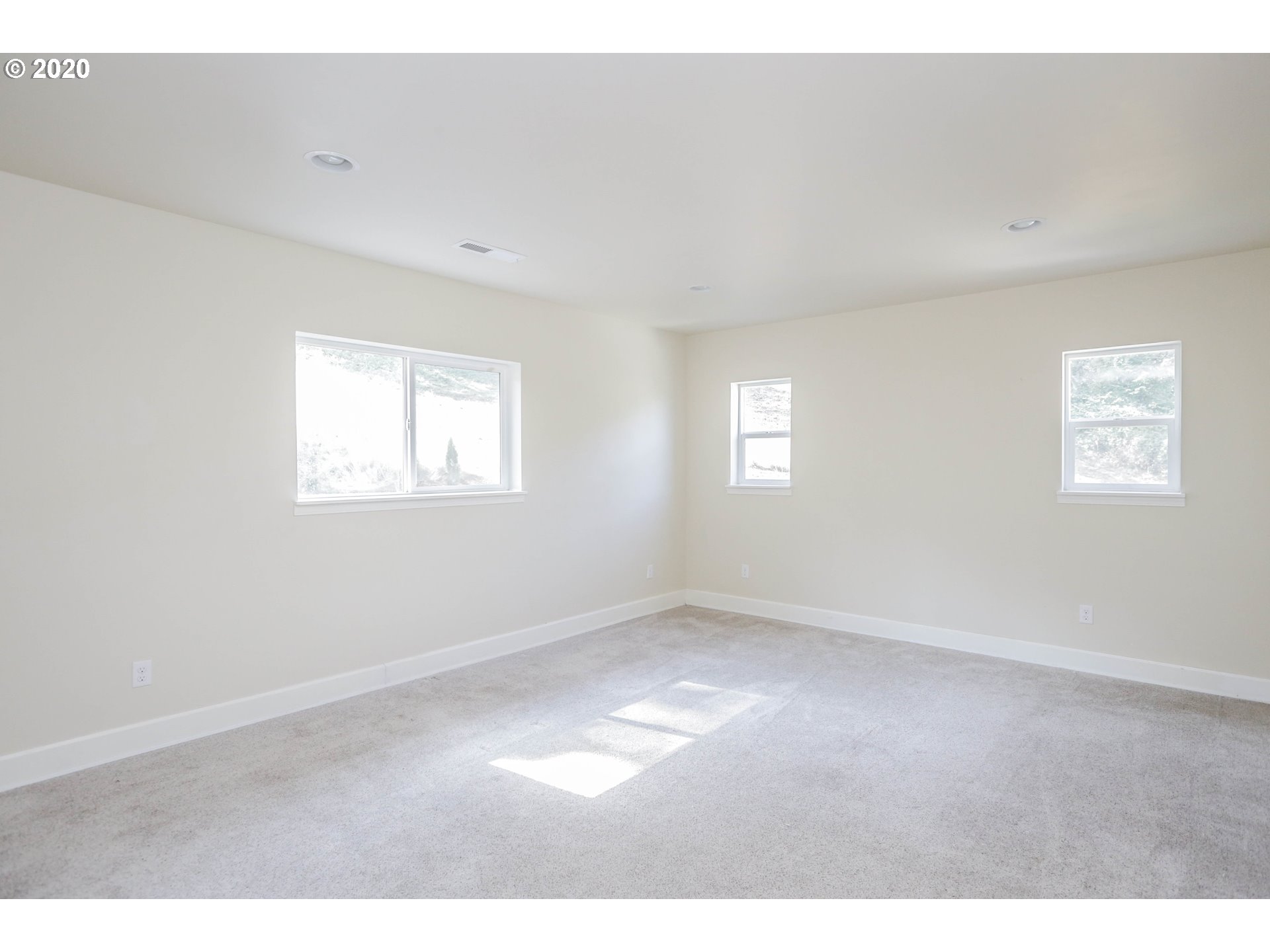6681 Ivy Street Springfield, OR 97478 - Photo 19 of 26 Gallery Image 19