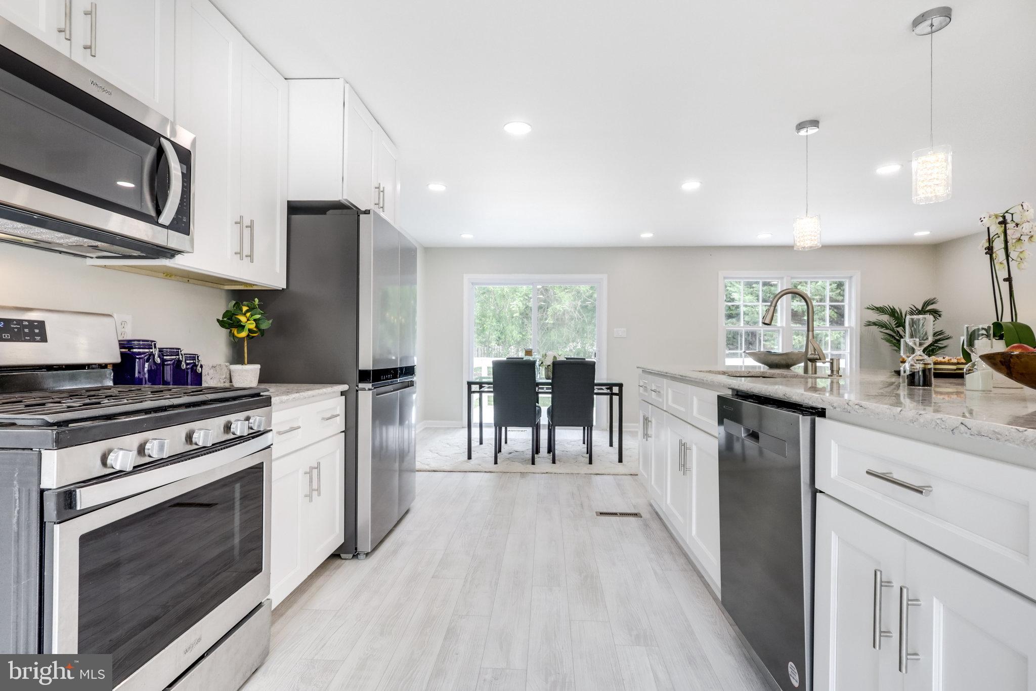 9526 Blackburn Drive Burke, VA 22015 - Photo 13 of 72