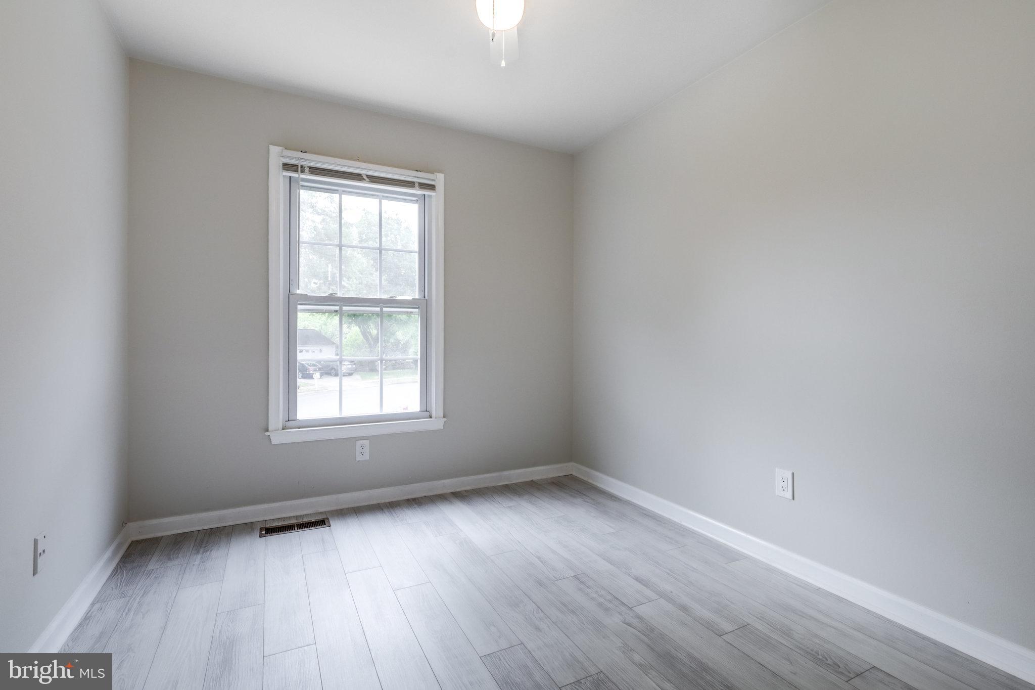 9526 Blackburn Drive Burke, VA 22015 - Photo 28 of 72