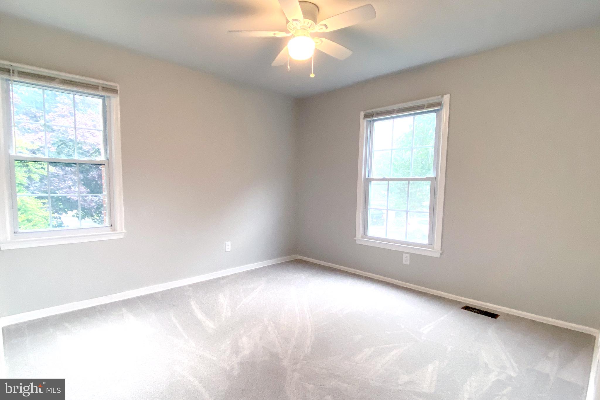 9526 Blackburn Drive Burke, VA 22015 - Photo 32 of 72