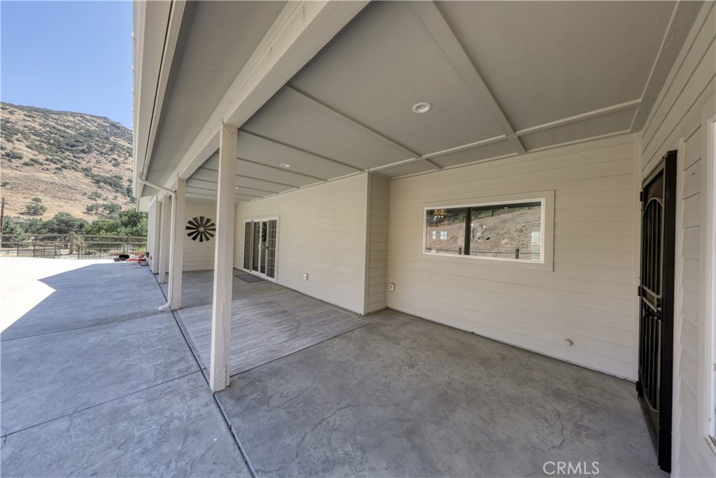 25904 Bear Valley Road Tehachapi, CA 93561 - Photo 50 of 66