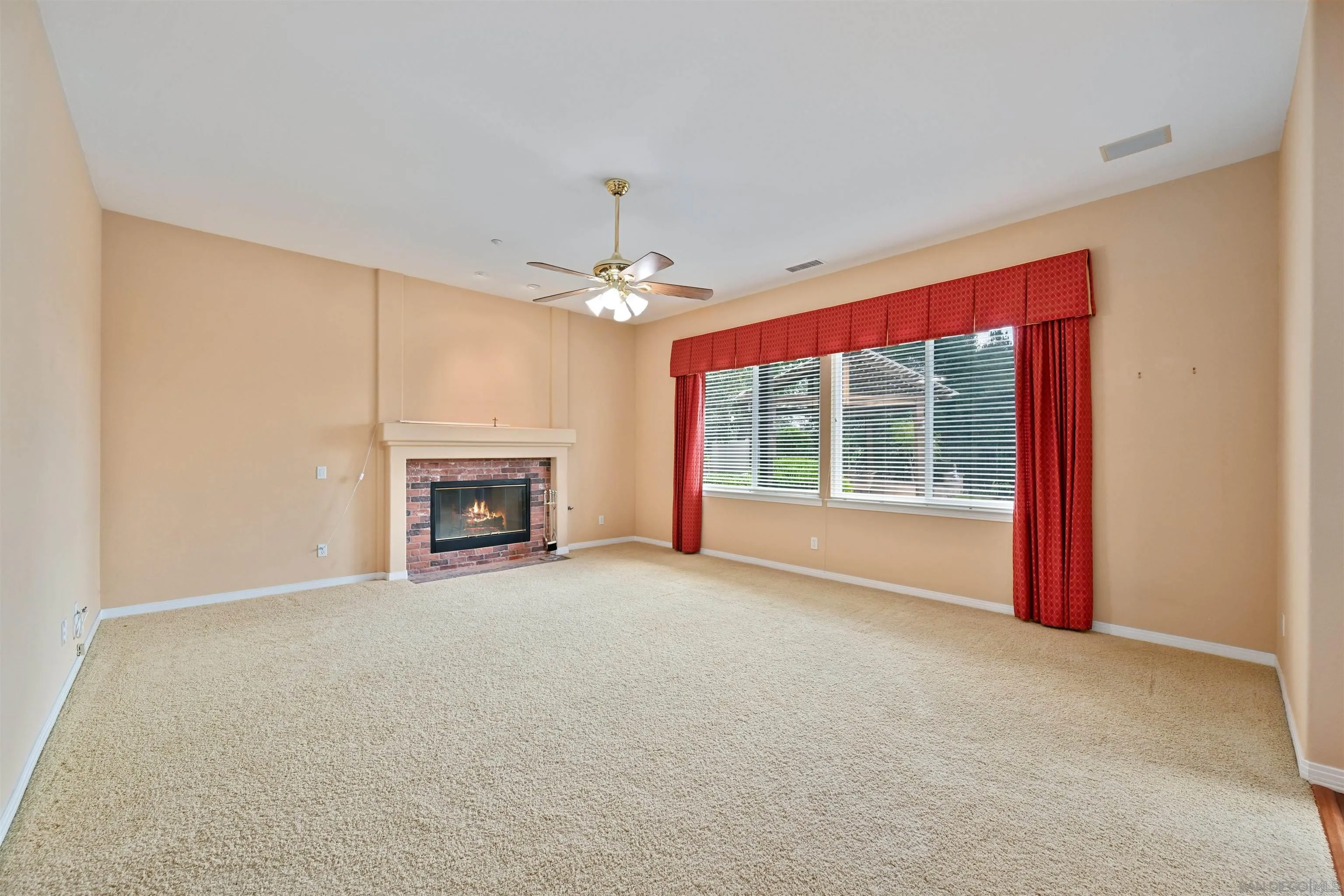 2116 Kirkcaldy Road Fallbrook, CA 92028 - Photo 6 of 39