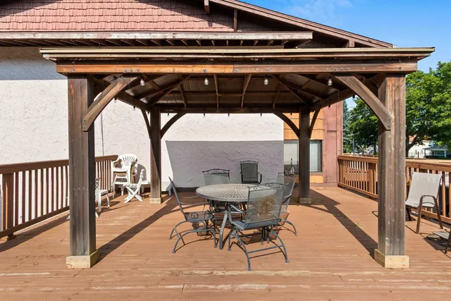 $159,900 | 2686 Humboldt Road, Unit 1, Green Bay, WI 54311