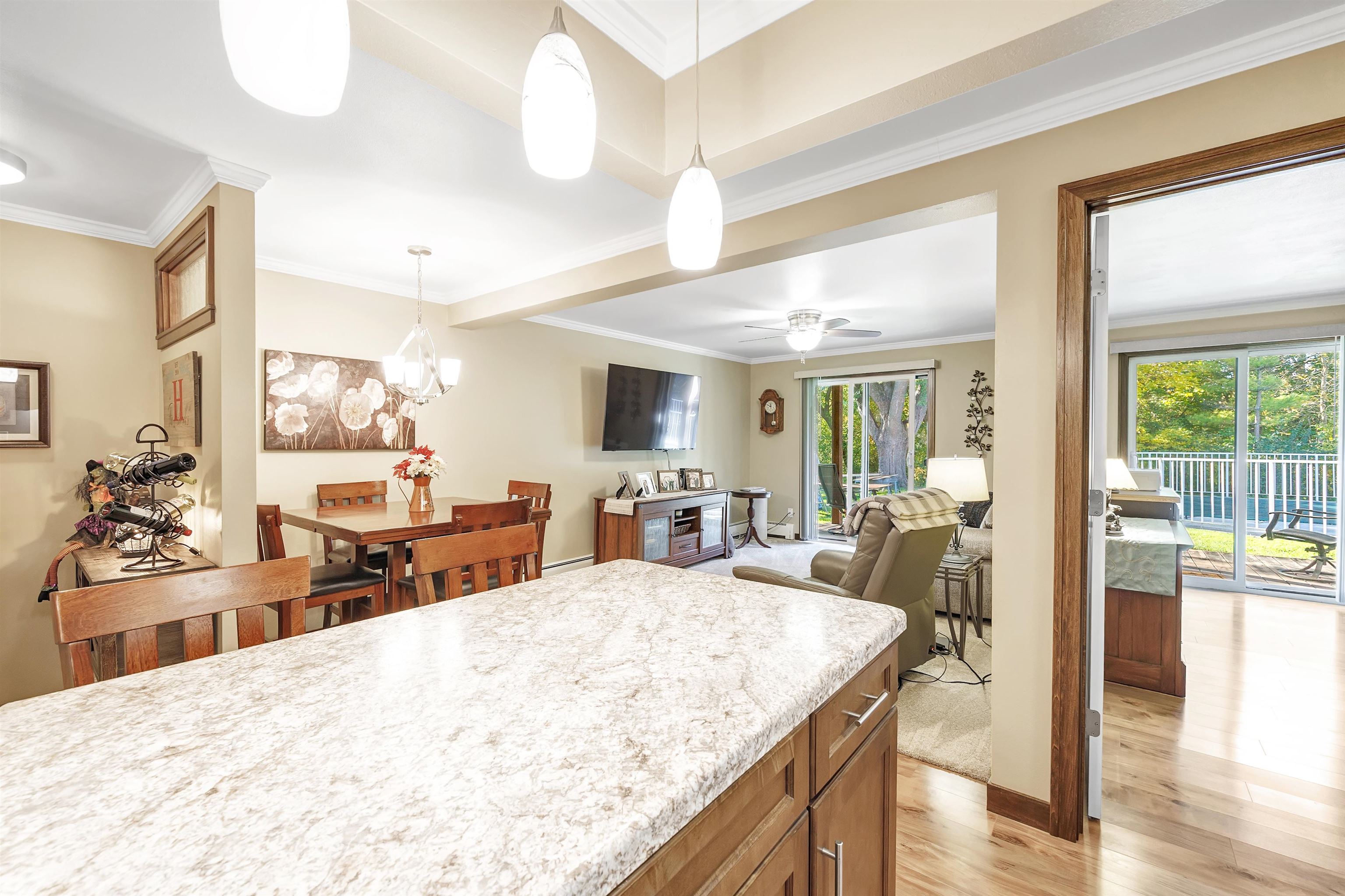 2686 Humboldt Road, Unit 1 Green Bay, WI 54311 - Photo 3 of 23