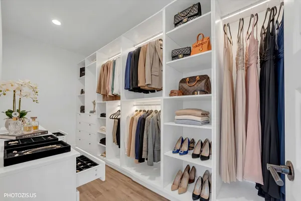 $975,000 | 615 Harper Drive, Algonquin, IL 60102