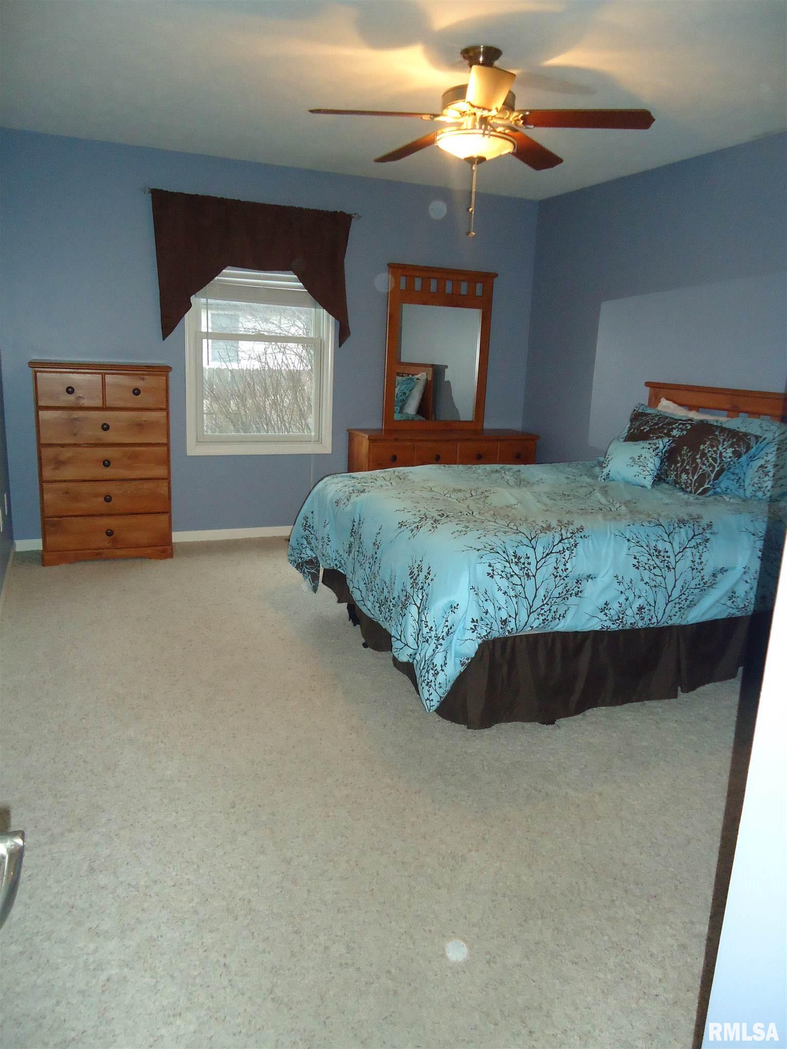2407 Knoxville Drive Springfield, IL 62711 - Photo 11 of 25