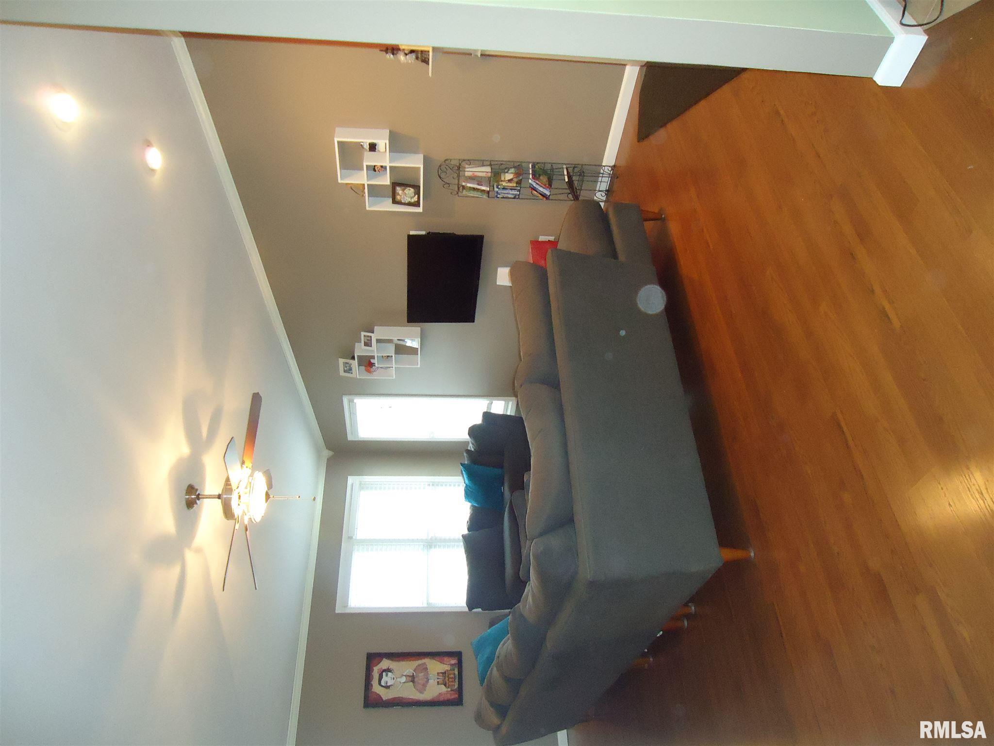 2407 Knoxville Drive Springfield, IL 62711 - Photo 2 of 25