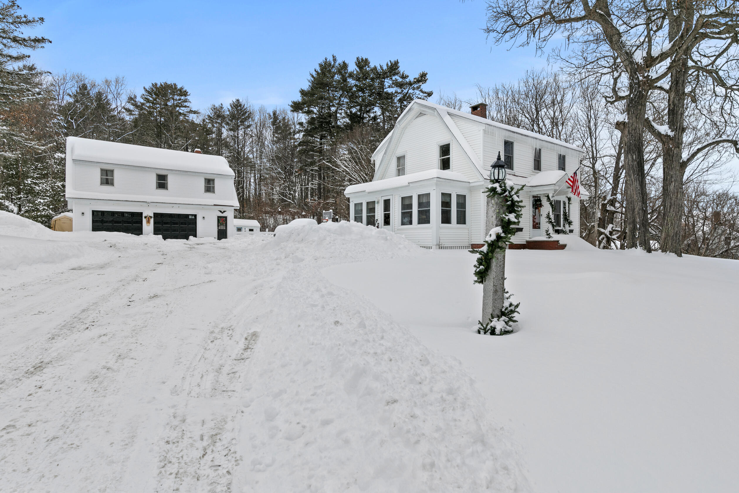 37 High Street Hollis Center, ME 04042 - Photo 2 of 29 37 High St_ Hollis - 028