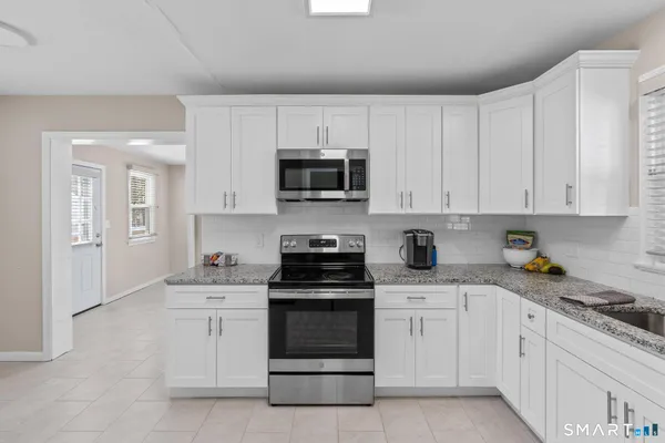 $3,950 | 159 Ridgewood Road, West Hartford, CT 06107