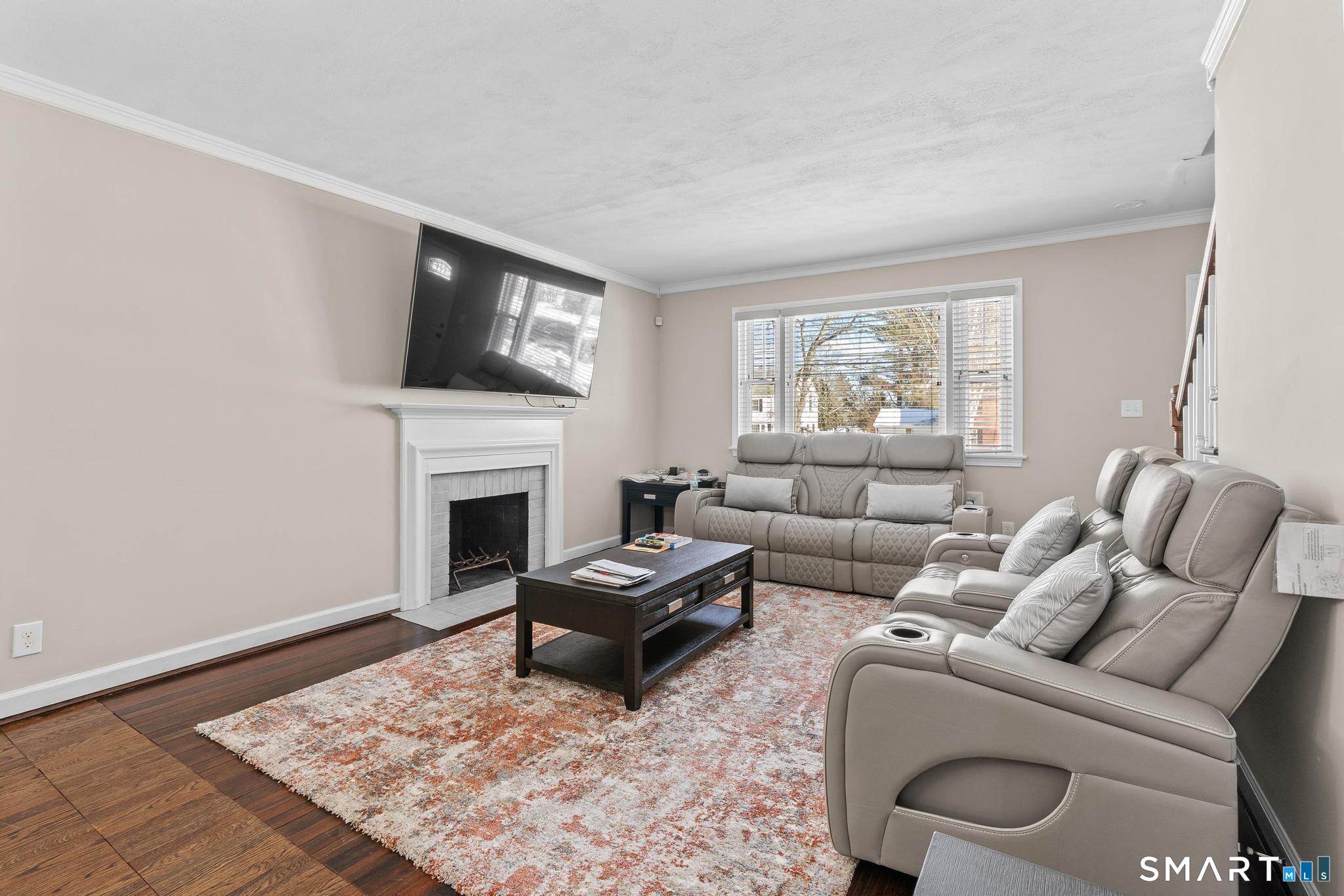 159 Ridgewood Road West Hartford, CT 06107 - Photo 7 of 48