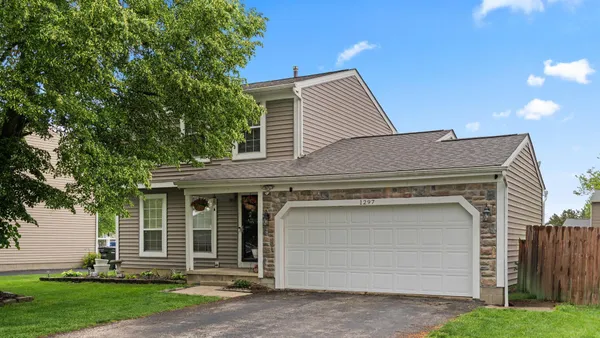 $315,000 | 1297 Crossbrook Boulevard, Galloway, OH 43119