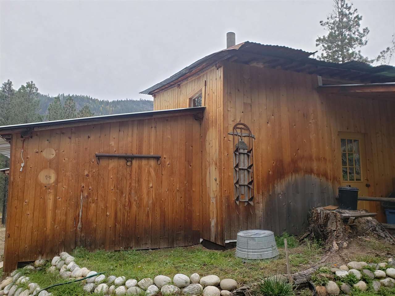 3733 R Sand Creek Road Kettle Falls, WA 99141 - Photo 3 of 18 Gallery Image 3
