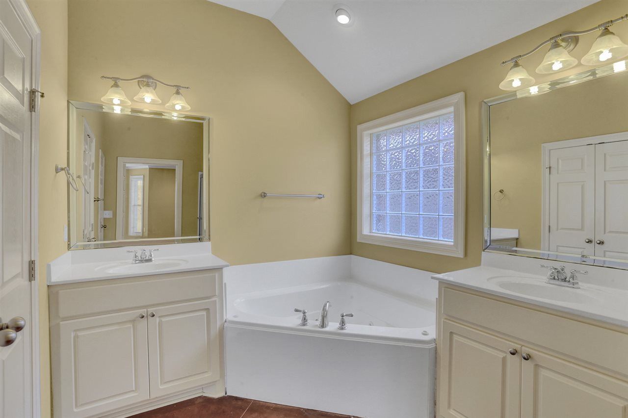 350 Kings Ridge Circle Brandon, MS 39047 - Photo 15 of 27 Photo 15