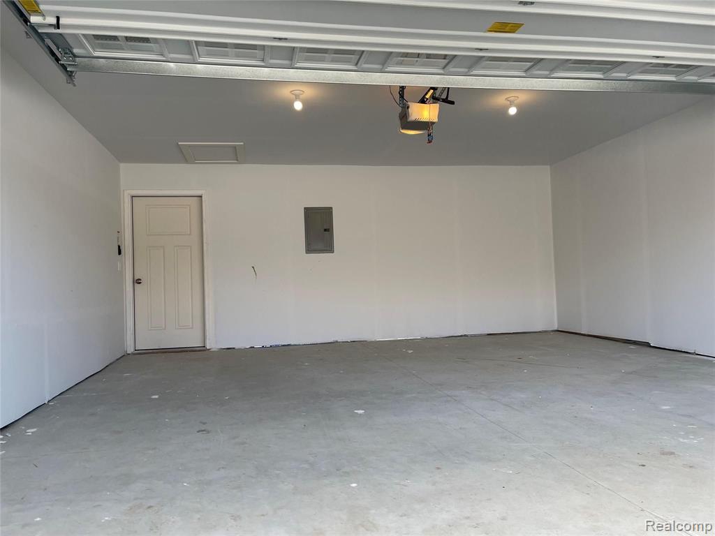 61277 11 Mile Road South Lyon, MI 48178 - Photo 16 of 18