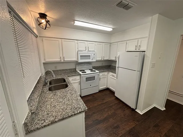 $1,500 | 801 Bluebonnet Drive, Unit A, Keller, TX 76248