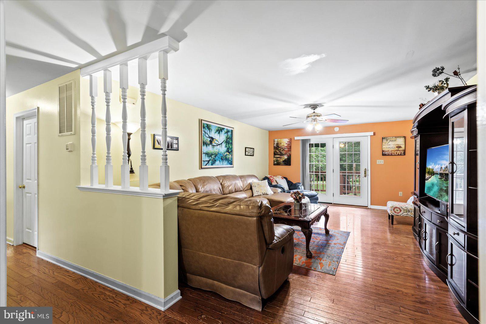 28230 Beech Drive Rhoadesville, VA 22542 - Photo 8 of 46 Opens into the family room