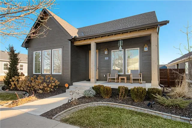 $617,950 | 8129 North Farley Avenue, Kansas City, MO 64158