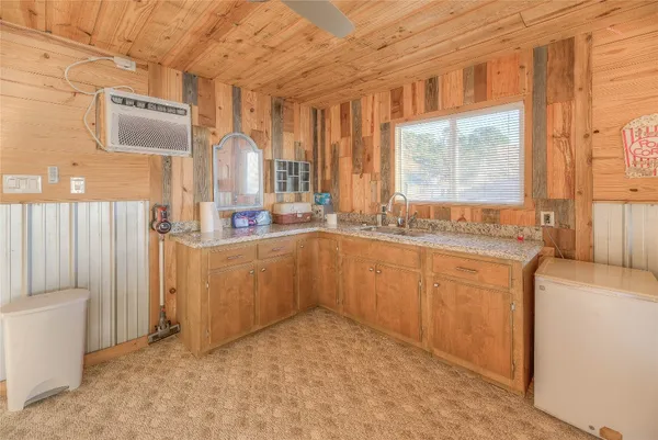 $625,000 | 200 Little Dove, Livingston, TX 77351