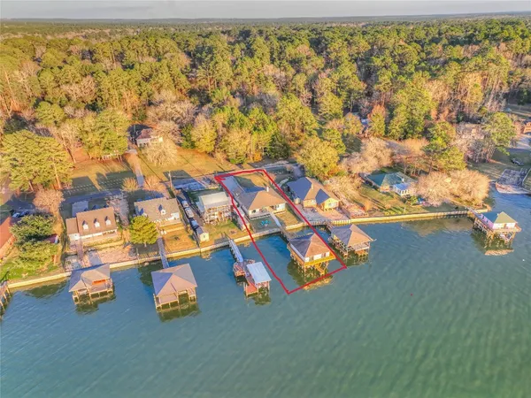 $625,000 | 200 Little Dove, Livingston, TX 77351