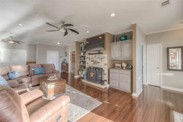 $625,000 | 200 Little Dove, Livingston, TX 77351