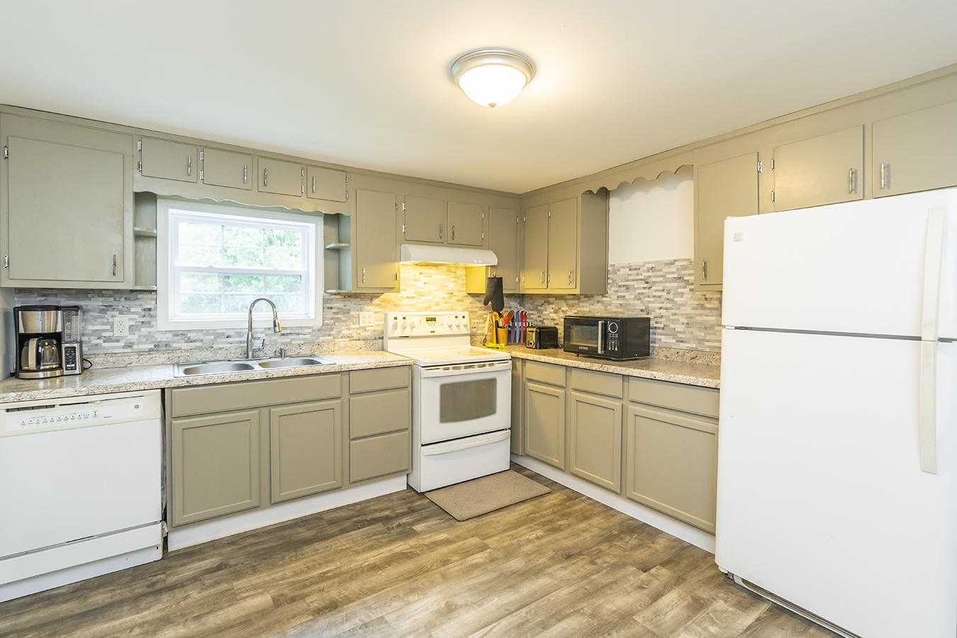 111 Reed Hill Berea, KY 40403 - Photo 5 of 18 111reedhill06 copy