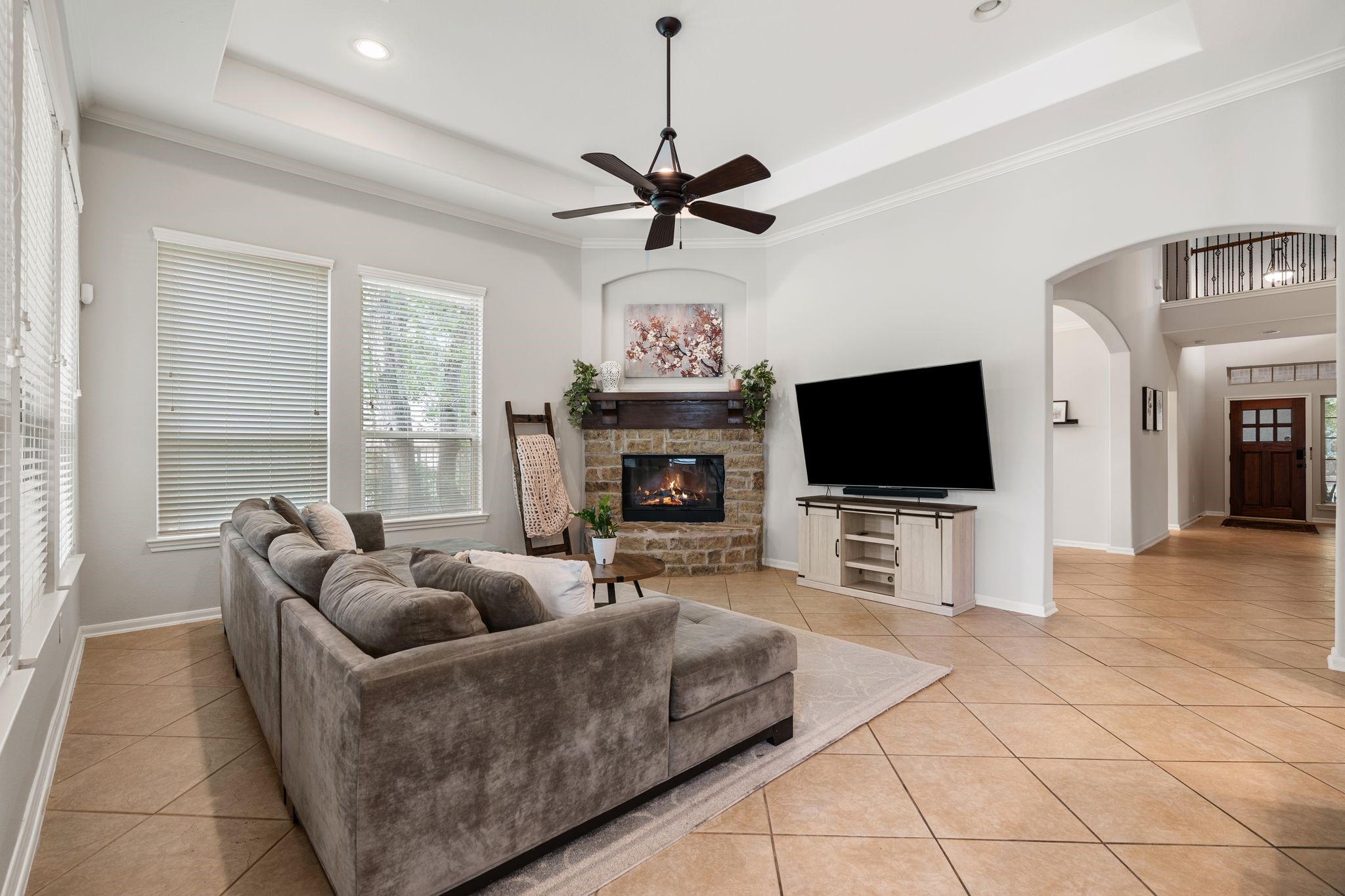 35 Nagshead Place Spring, TX 77389 - Photo 5 of 40