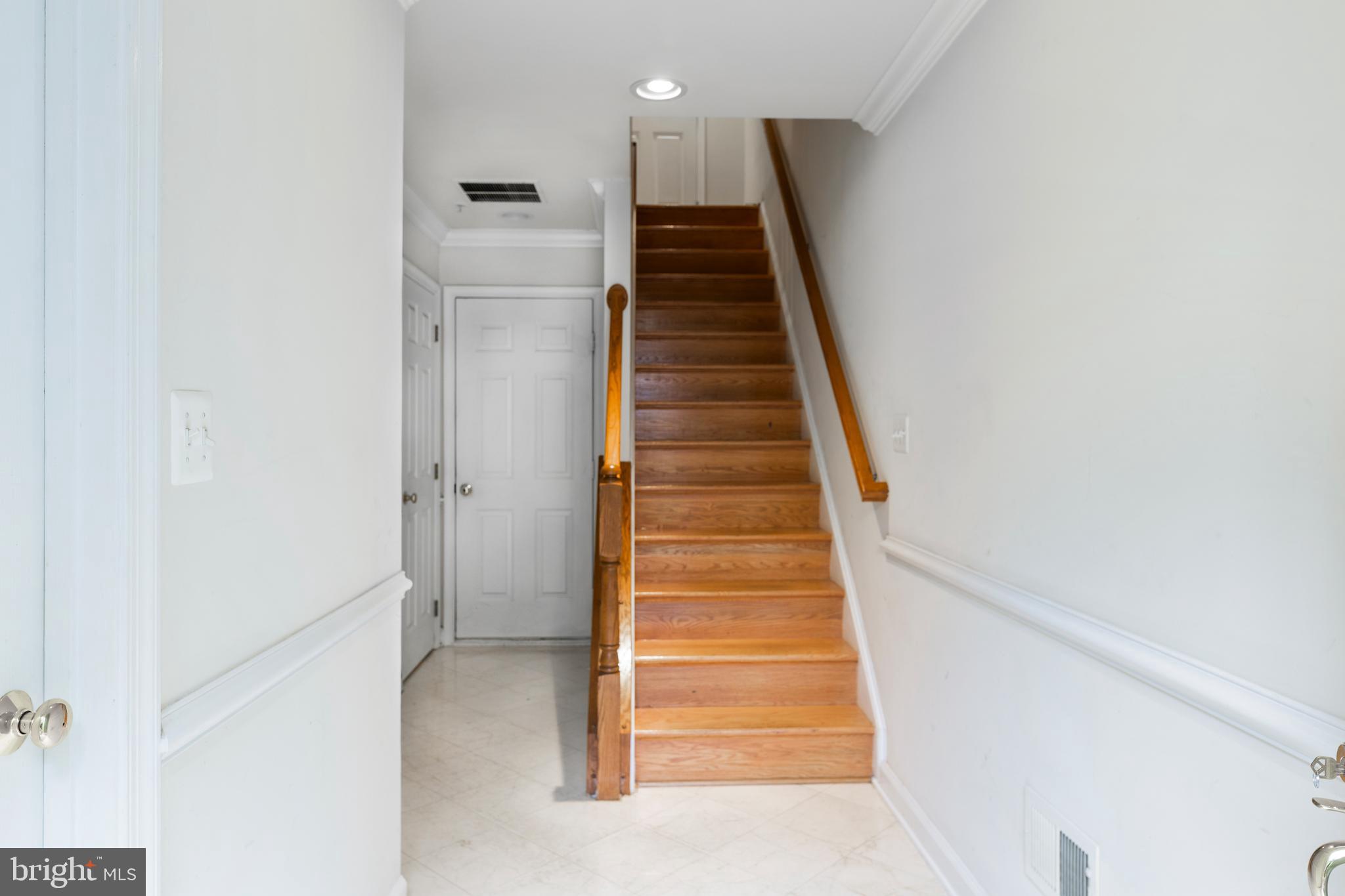 800 Capitol Square Place Southwest Washington, DC 20024 - Photo 40 of 52 a view of entryway