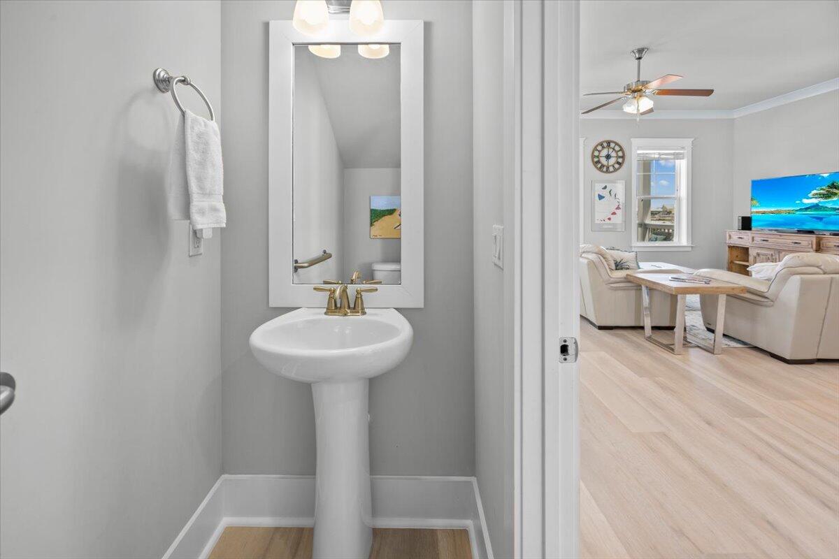 1454 Seaside Circle Navarre, FL 32566 - Photo 12 of 58 019-1V3A3626