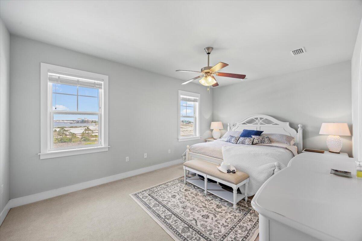 1454 Seaside Circle Navarre, FL 32566 - Photo 34 of 58 010-1V3A3721