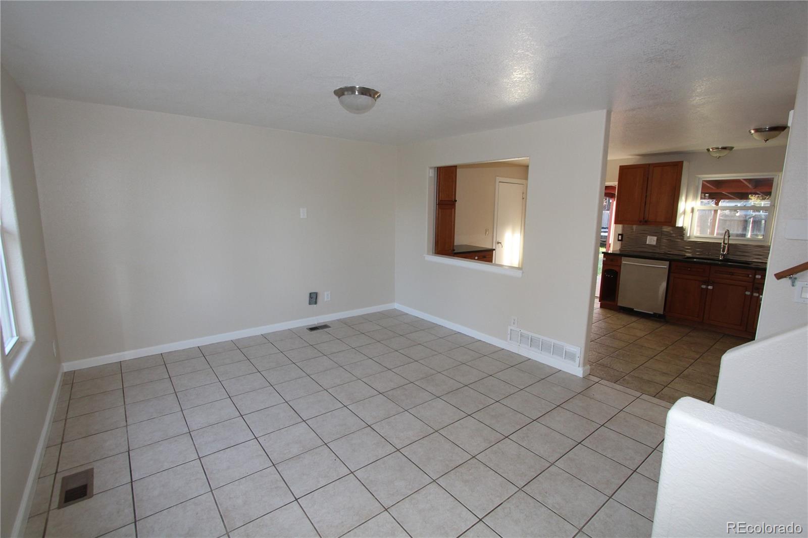 4581 Fraser Way Denver, CO 80239 - Photo 3 of 19