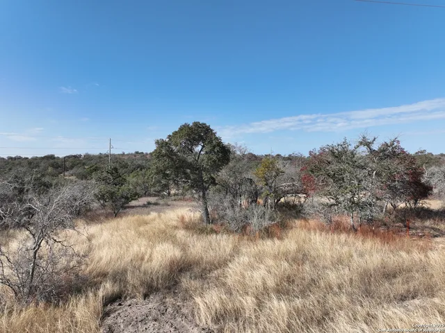 $250,000 | 137 North Steel Creek Crest, Center Point, TX 78010