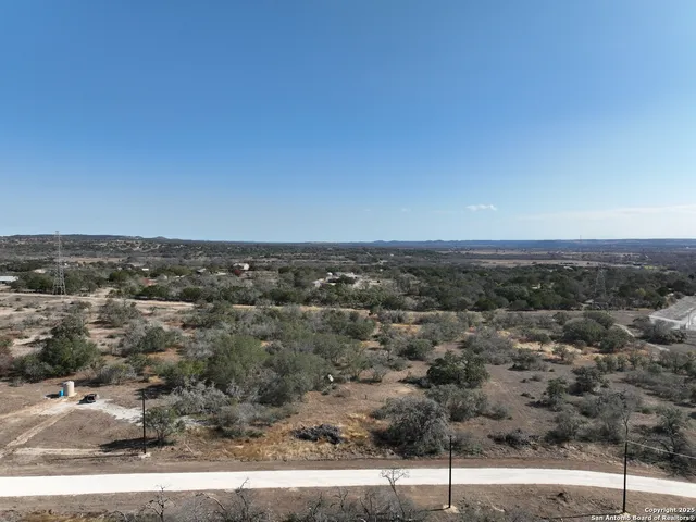 $250,000 | 137 North Steel Creek Crest, Center Point, TX 78010